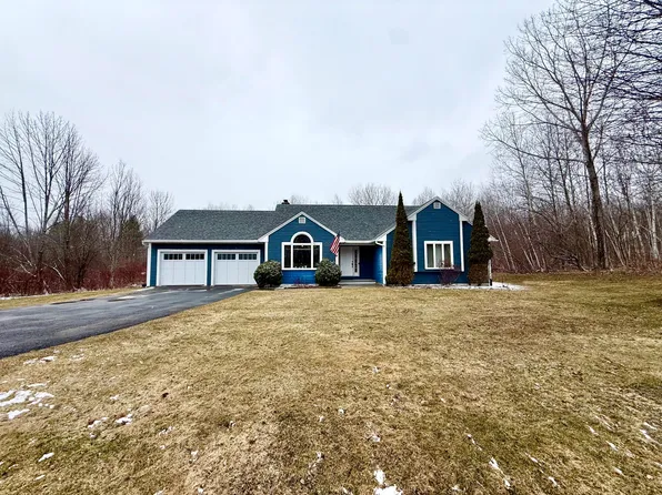 1205 Rand Hill Rd, Morrisonville, NY 12962