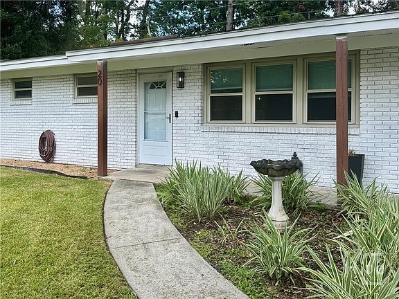 2nd image of 20 Catherine Cir