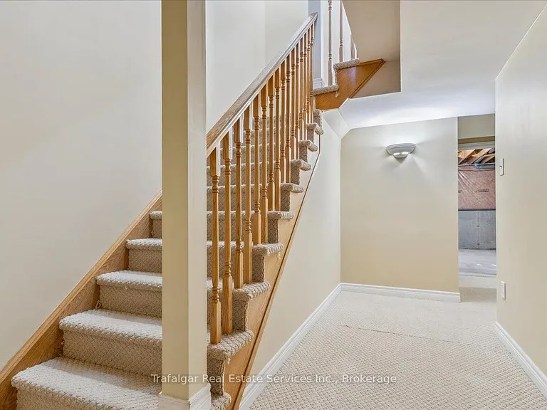 2089 Tovell Dr — Photo 32