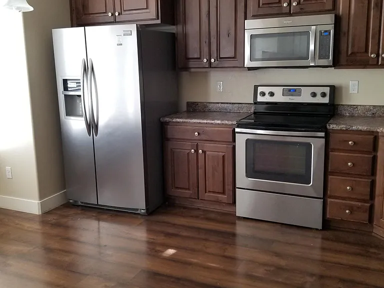 843 Independence Ave — Photo 4