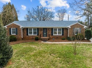 2801 Northampton Dr, Greensboro, NC 27408