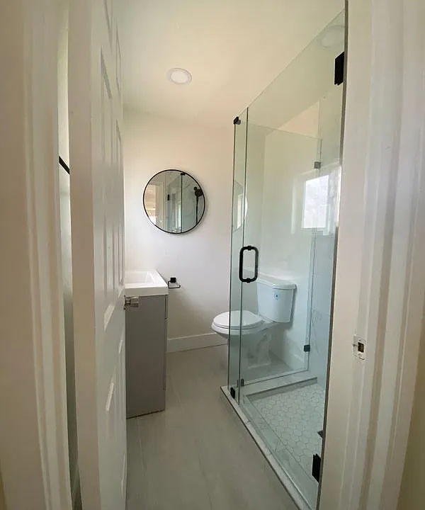 3087 Inez St