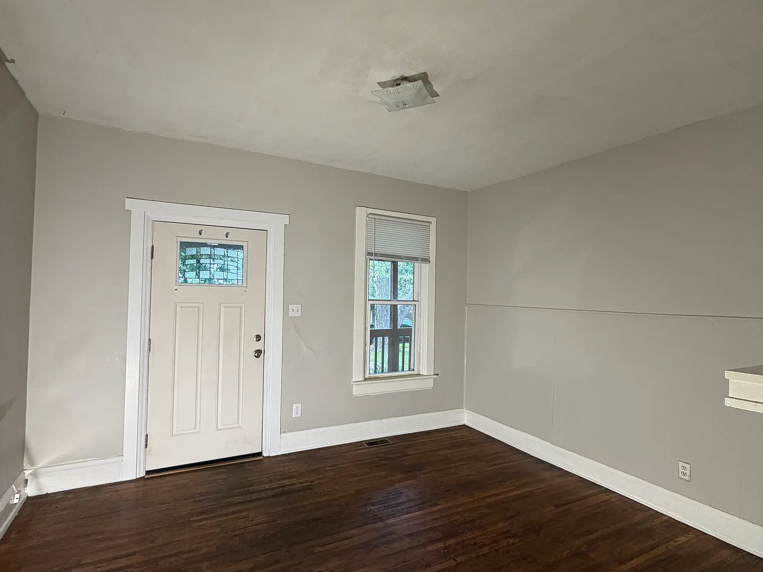 2 bed, 2074 sqft, $1,500 — Photo 2