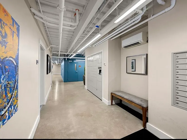 305 Webster Ave — Photo 9