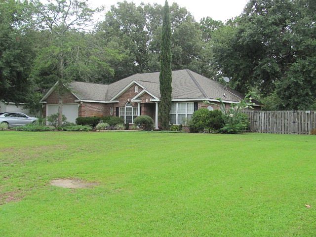 1st image of 173 Baywood Cir