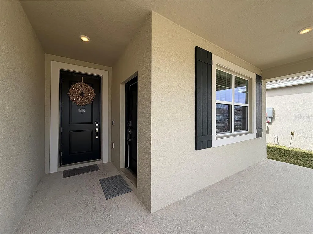 4 bed, 3.0 bath, 2080 sqft, $2,700 — Photo 2