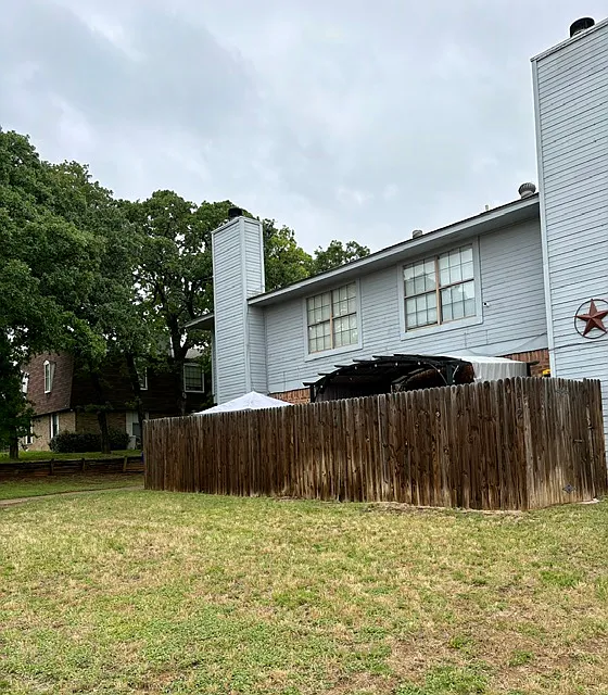 3 bed, 2.5 bath, 1300 sqft, $1,700 — Photo 2
