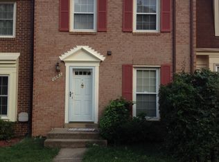 2823 Grovemore Ln, Vienna, VA 22180