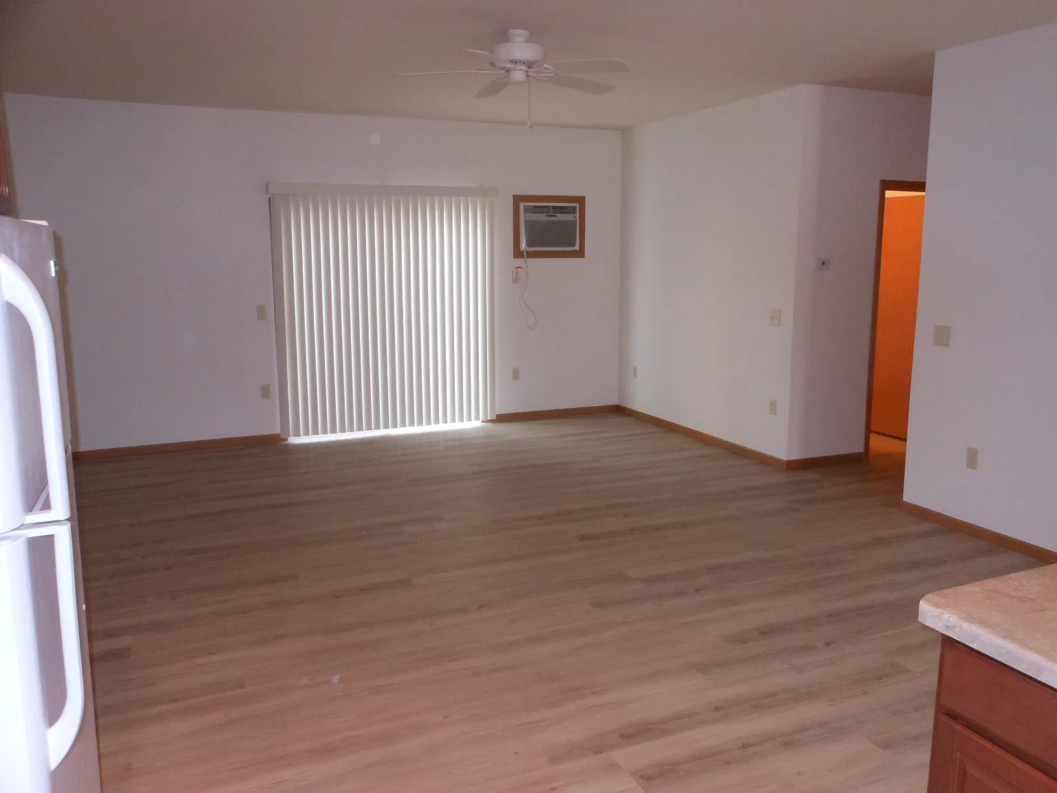 2 bed, 1180 sqft, $1,550 — Photo 3