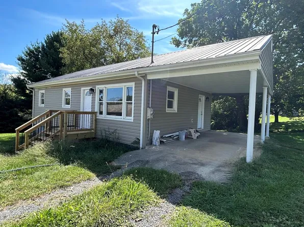 125 E Railroad Ave, Wytheville, VA 24382
