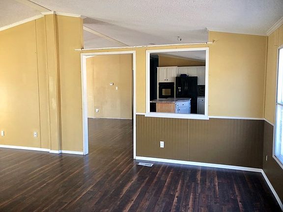 4th image of 224 Woodcreek Dr