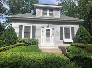 72 Smith Ln, Centereach, NY 11720