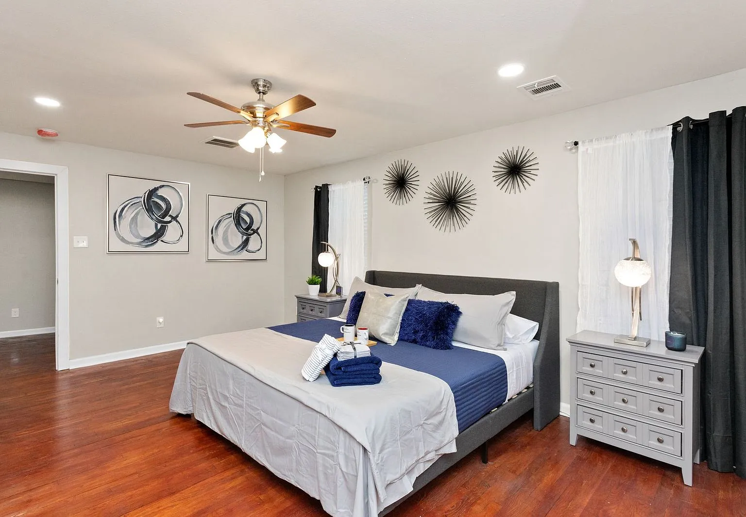 4 bed, 1680 sqft, $1,000 — Photo 1