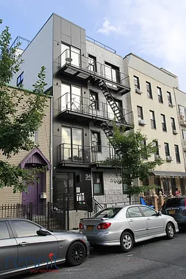 Rented by Rennit Inc. | media 32