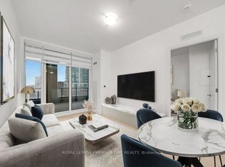 30 Elm Dr W #306, Mississauga, ON L5A 4C3