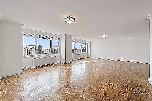 1st image of 250 E 65th St #15E