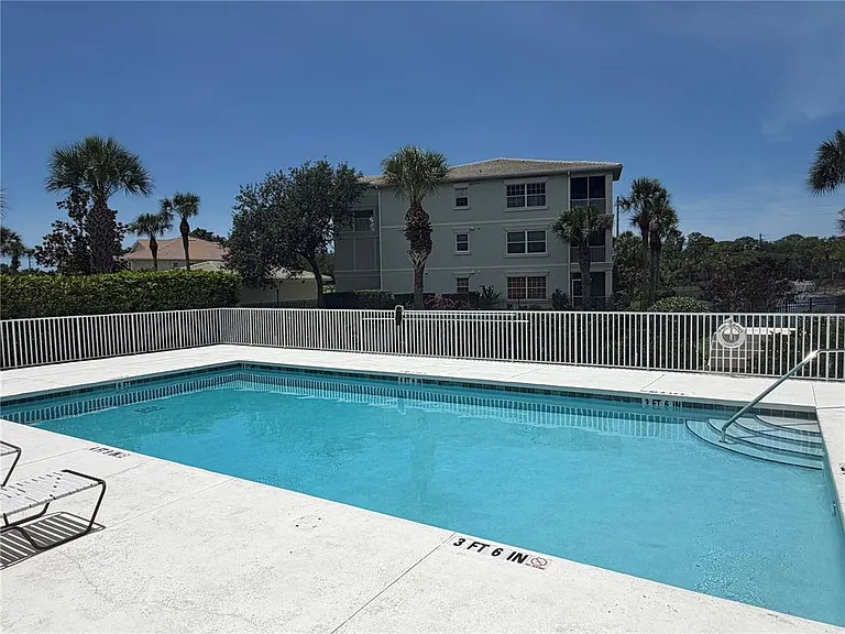 600 Gardens Edge Dr #633 — Photo 32