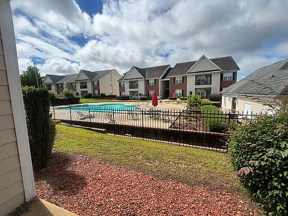 5th image of 3910-104 Bardstown Ct