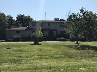 807 N Kentucky St, Iola, KS 66749