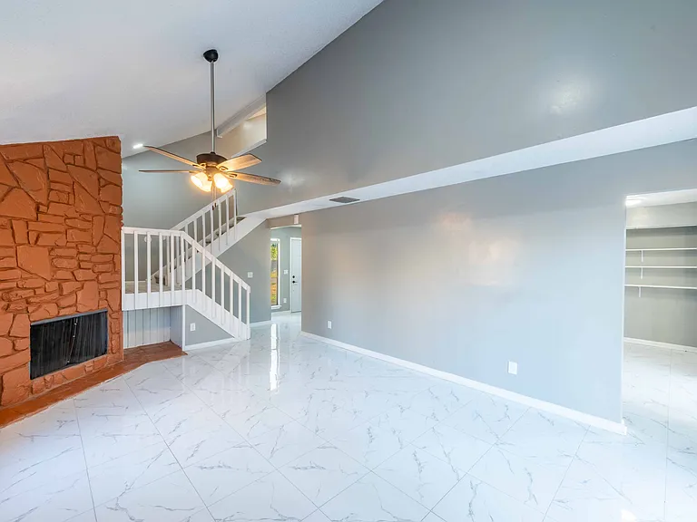 8366 Coralberry Ln — Photo 21