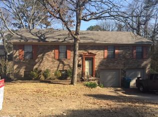 21 Connell Dr, Little Rock, AR 72205