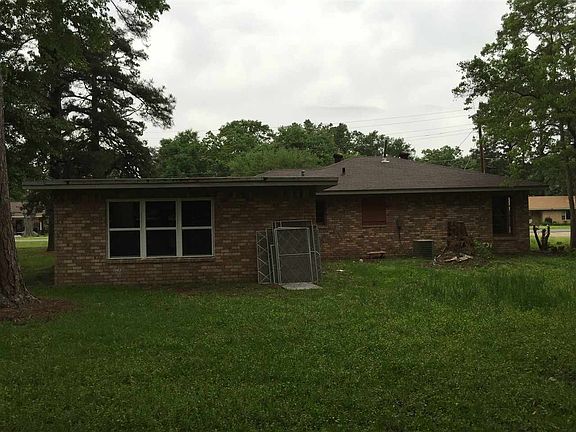 2nd image of 1417 Cedar St