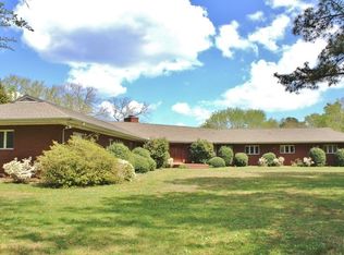 72 Point Pleasant Rd, Kilmarnock, VA 22482