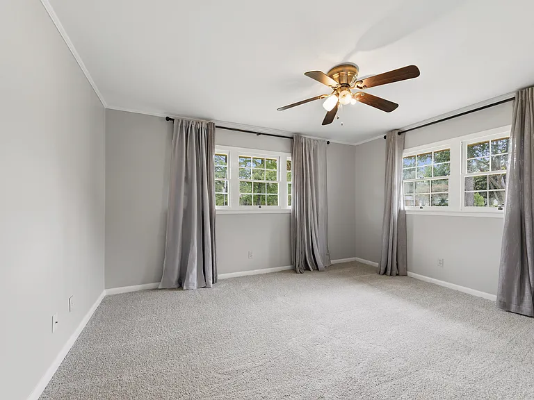 308 Brentwood Blvd — Photo 13