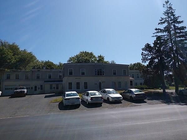 2nd image of 648 Pleasant St #0