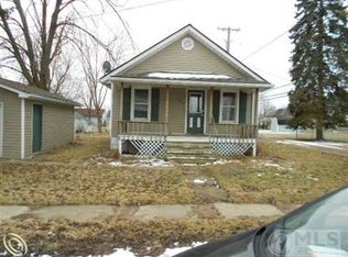 106 E Meier Ave, Capac, MI 48014