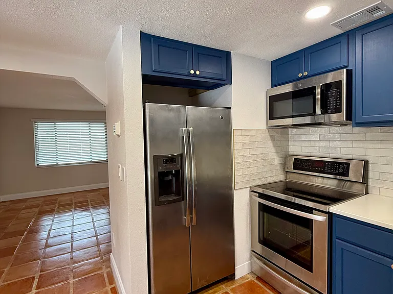127 Debary Dr — Photo 20