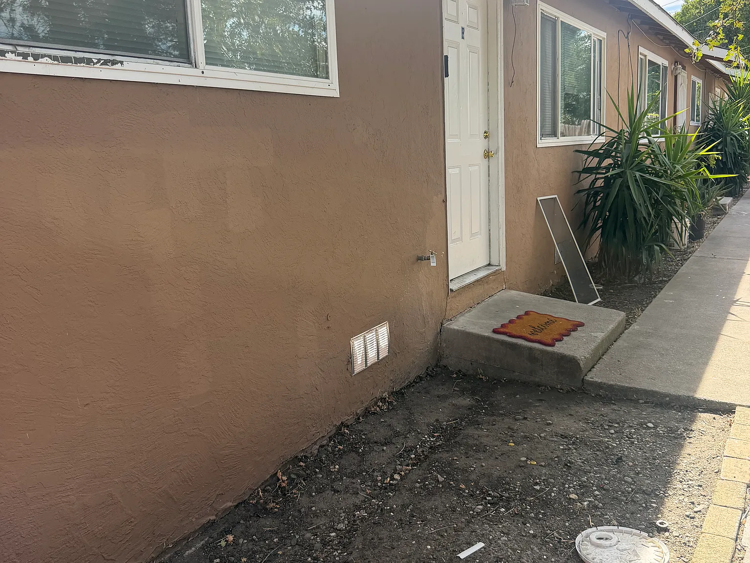 2 bed, 800 sqft, $2,550 — Photo 3
