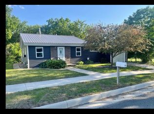 302 W Fremont St, Spring Valley, MN 55975