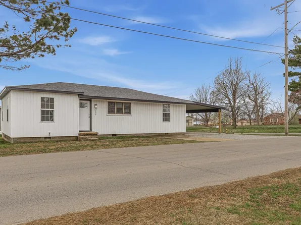207 W Franklin St, Marmaduke, AR 72443
