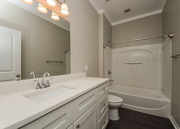 4th image of 4556 Anchorage Ln