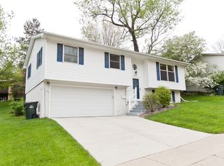 2109 Northgate Dr NE, Cedar Rapids, IA 52402