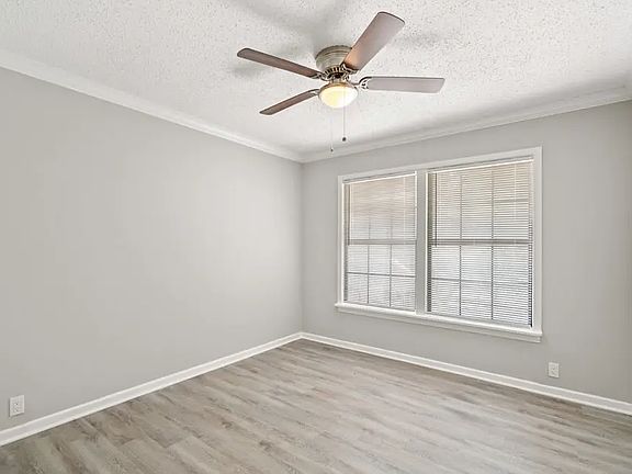 3rd image of 2622 Danny Ln