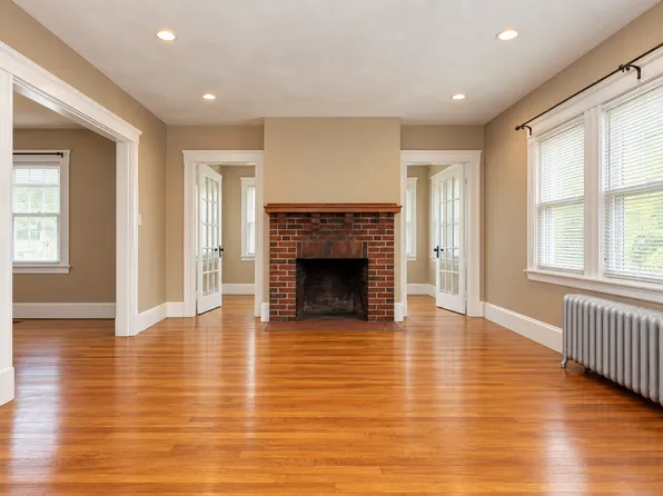 368 Mount Auburn St Unit 2, Watertown, MA 02472