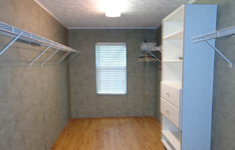 5th image of 389 SW Lynnwood Ave