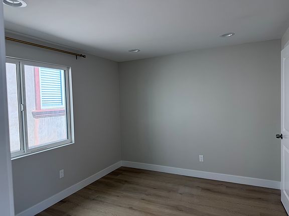 5th image of 17094 5th St #A