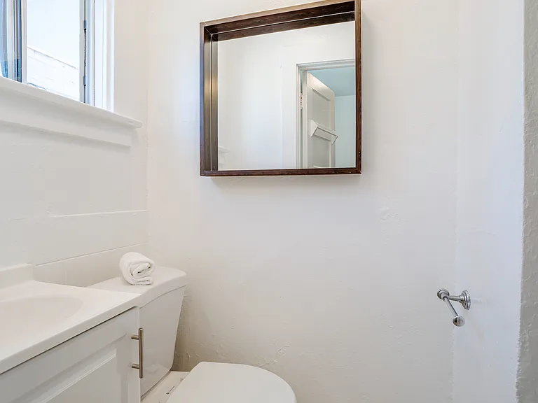 653 Flower Ave #A — Photo 12