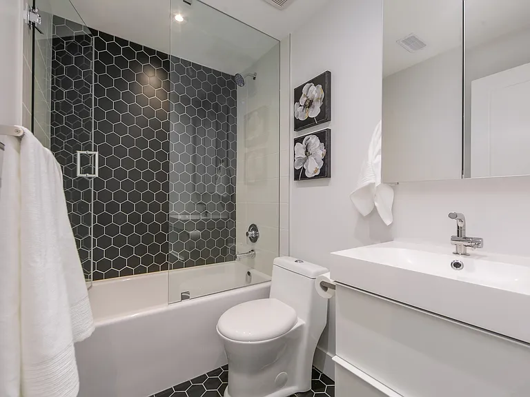 405 Saint Helens Ave #YAAAS — Photo 23