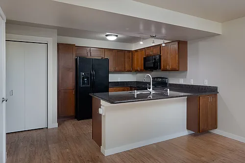 210 S Cottonwood Rd #208 Photo 1