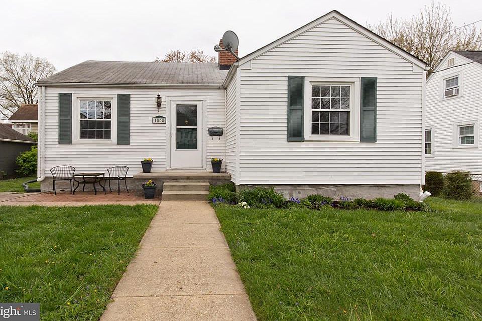 1st image of 1508 S Quincy St