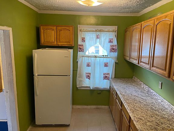4th image of 4142 Boyd Ave