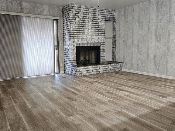 5th image of 2210 E GRANITE Circle
