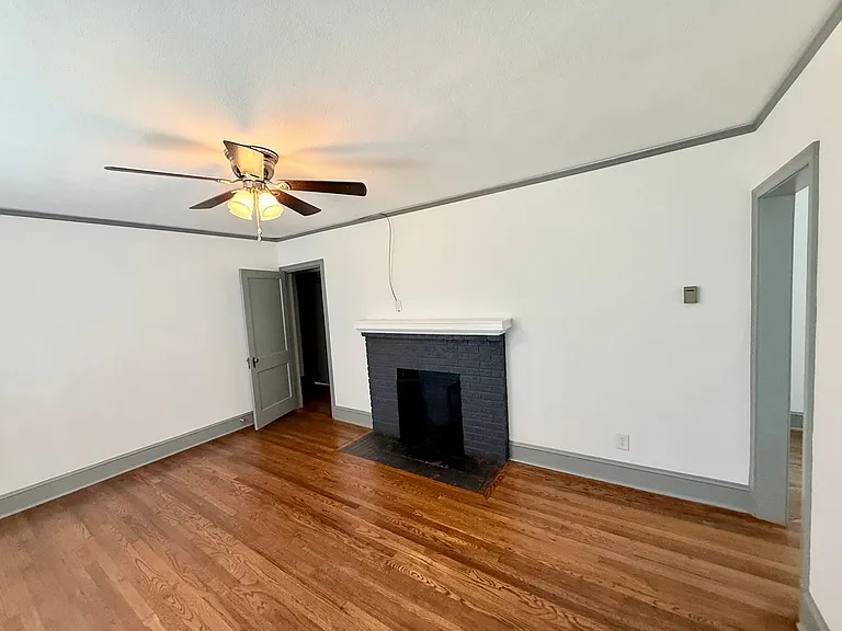 555 King Ave — Photo 5