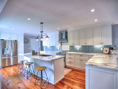 353 Indian Hills Trl, Marietta, GA, 30068
