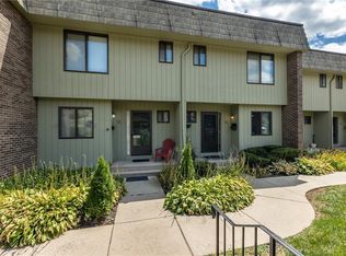 24 Magnolia Hill Ct #24, Cromwell, CT 06416