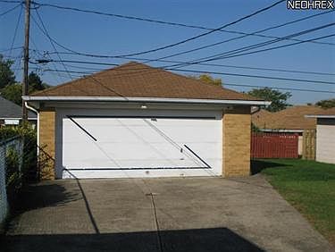 2nd image of 5292 E 104th St